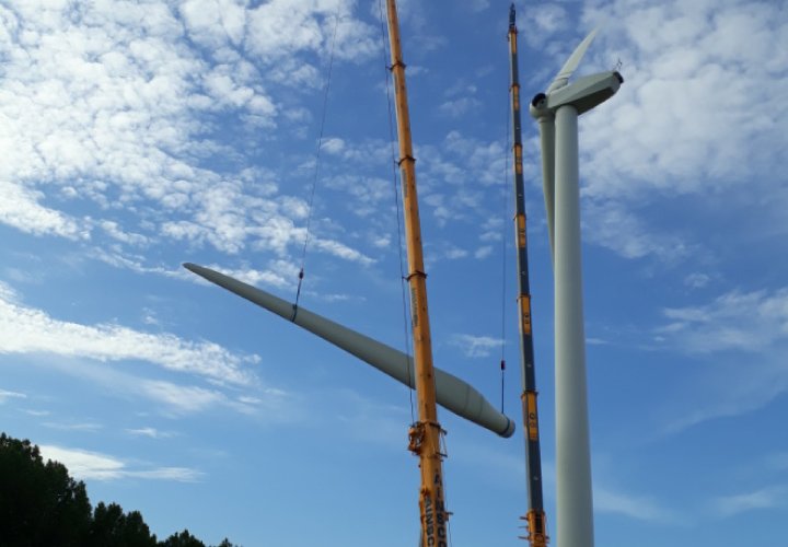 Energy/Wind Energy – Senvion – Bagmoor Wind Farm, Scunthorpe - LTM1450 8.1 crane
