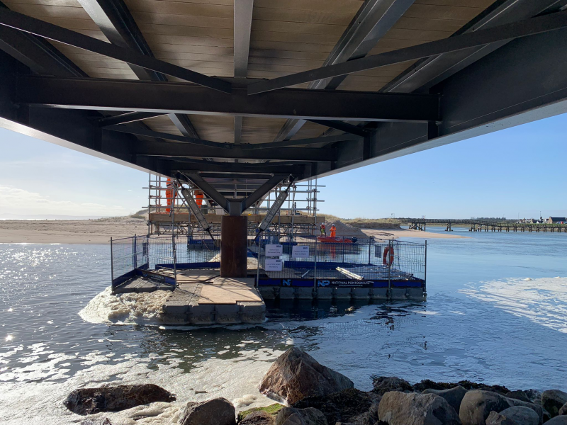 Lossiemouth bridge lift - Moray